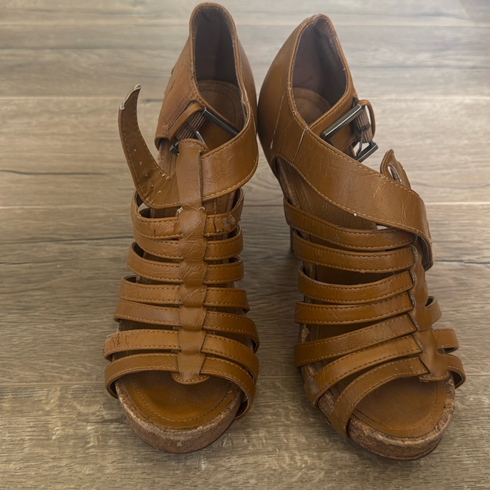 Anne Michelle Heels